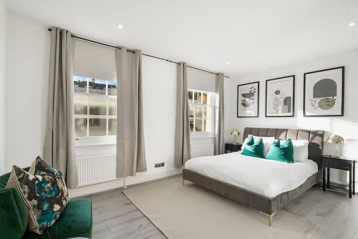 A Knightsbridge pad